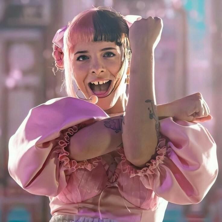 Cover image for Melanie Martinez