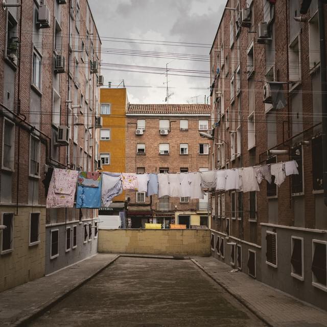 Album cover art for "La Mala Educación" by IZAL