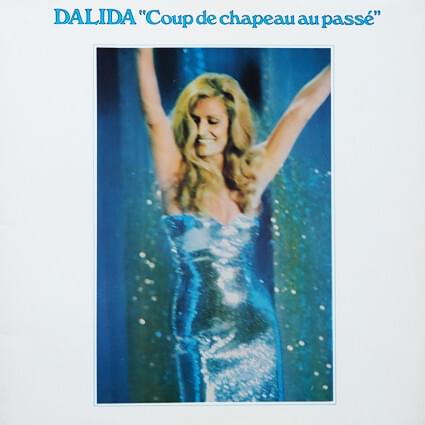 Cover image for Coup de chapeau au passé