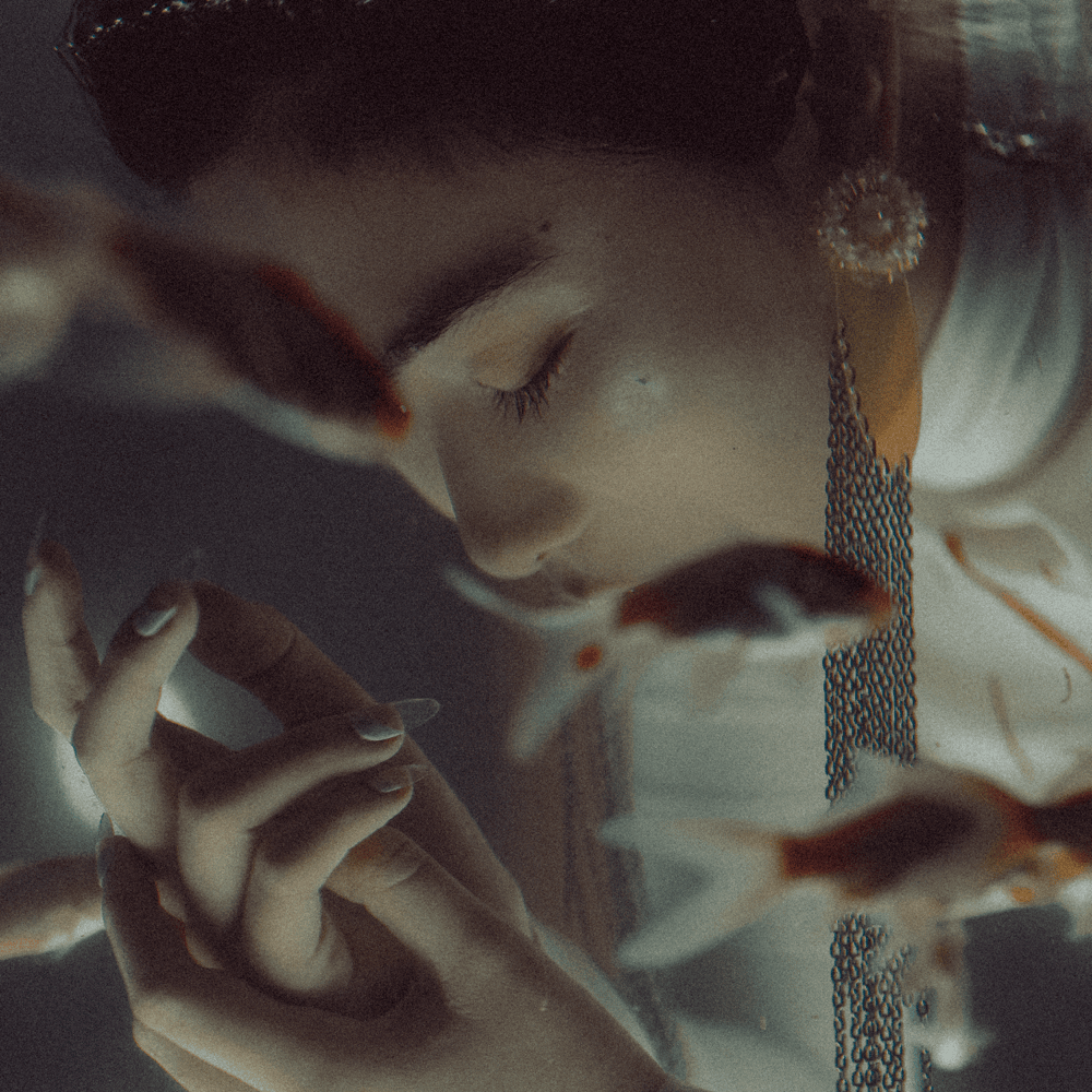 Album cover art for "untuk hati yang terluka." by Isyana Sarasvati