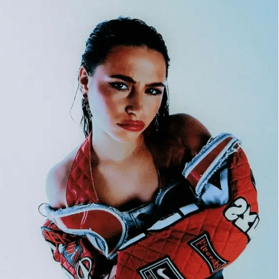 Sky Katz Profile Picture Photo of Sky Katz