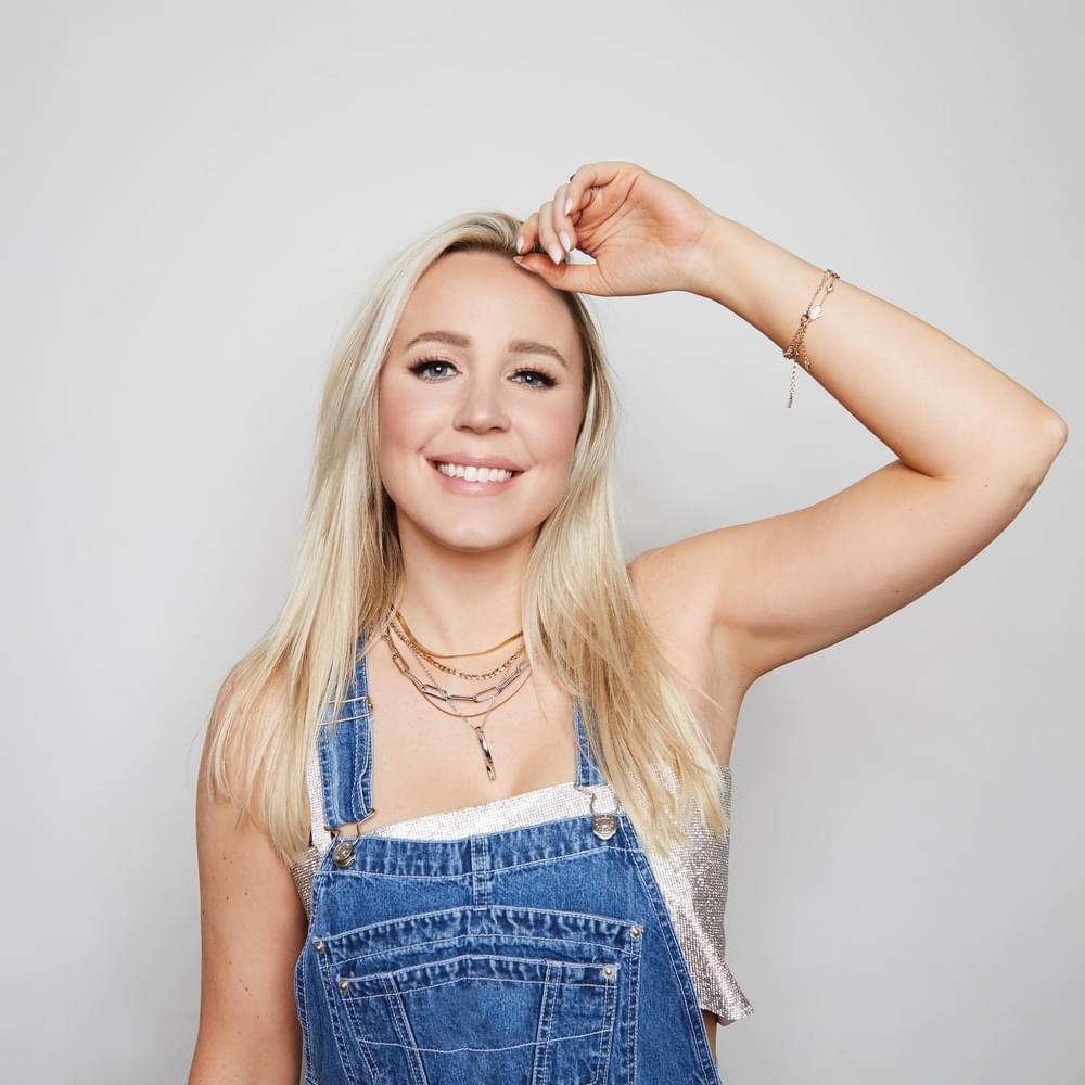 Photo of Elyse Saunders