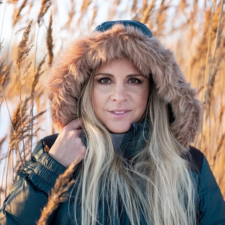 Photo of Lisa Miskovsky