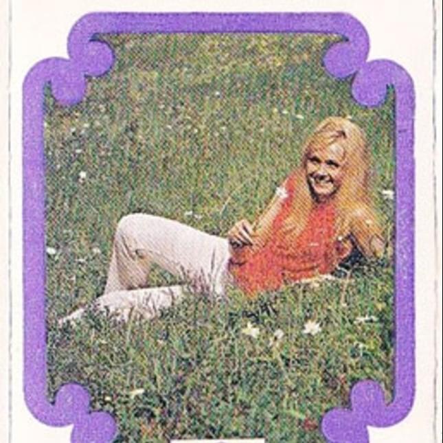 Cover image for Helena Vondráčková
