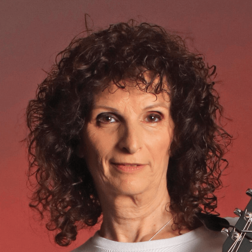 Astar Shamir - אסתר שמיר Profile Picture Photo of Astar Shamir - אסתר שמיר