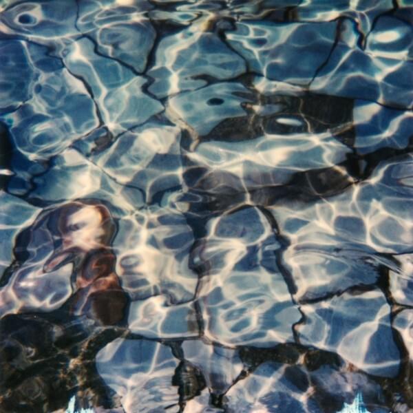 Album cover art for "Aguas Frescas" by LNZNDRF
