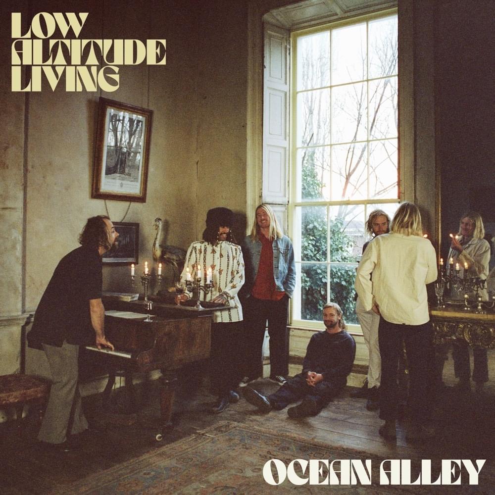 Album cover art for "Perfume" by Ocean Alley