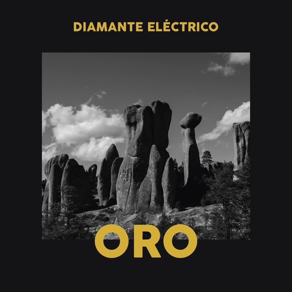 Album cover art for "Oro" by Diamante Eléctrico