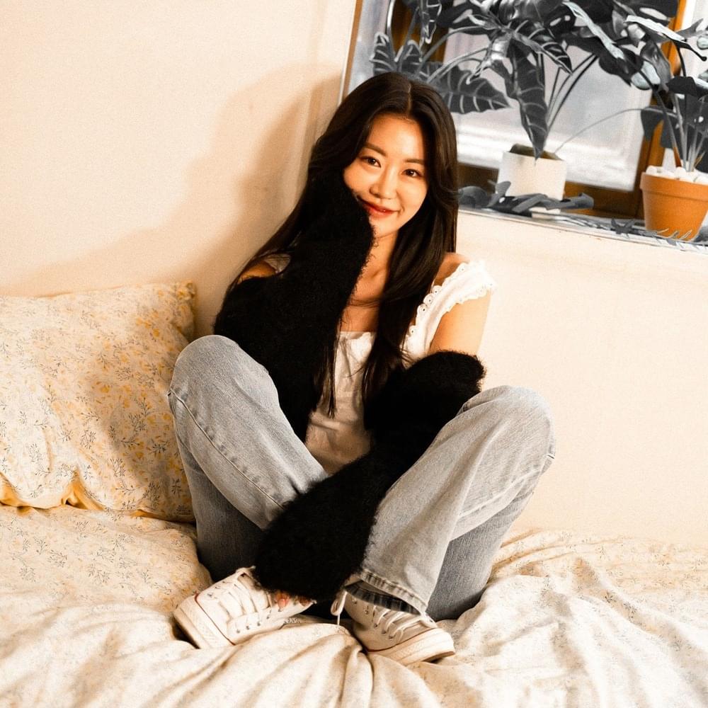 ULUV (유럽) Profile Picture Photo of ULUV (유럽)