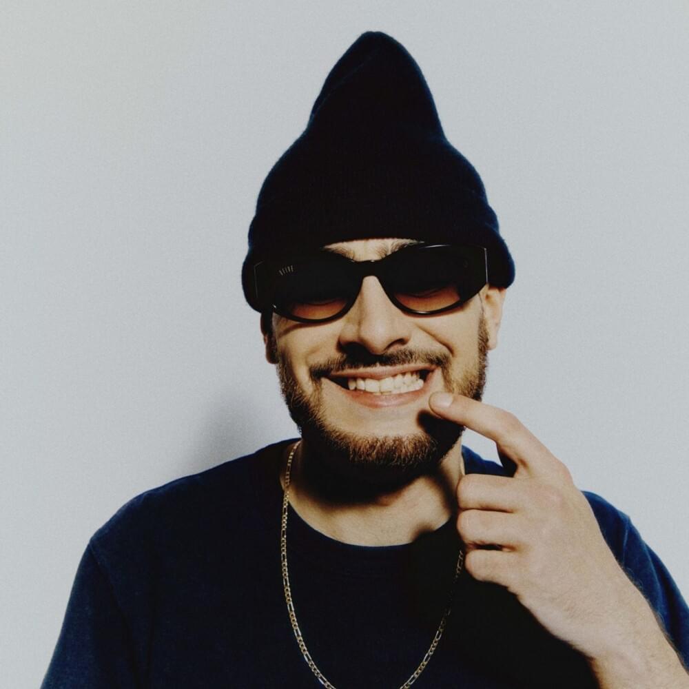 Esso Luxueux Profile Picture Photo of Esso Luxueux