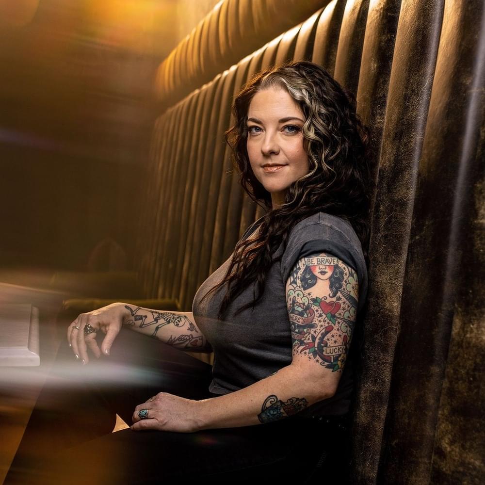 Photo of Ashley McBryde