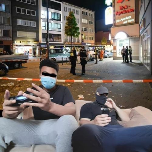 Album cover art for "22 Uhr" by 42 & DG (DEU) & SHISU & YGT & Dietrich