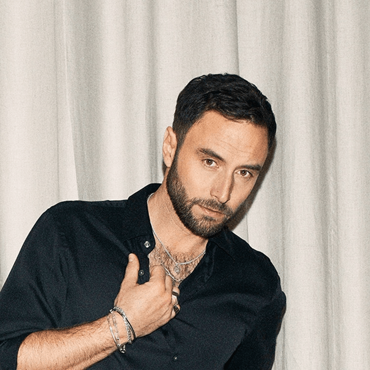 Måns Zelmerlöw Profile Picture Photo of Måns Zelmerlöw