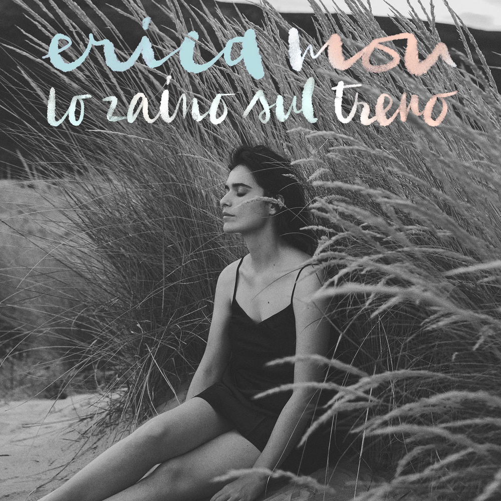 Album cover art for "Lo zaino sul treno" by Erica Mou