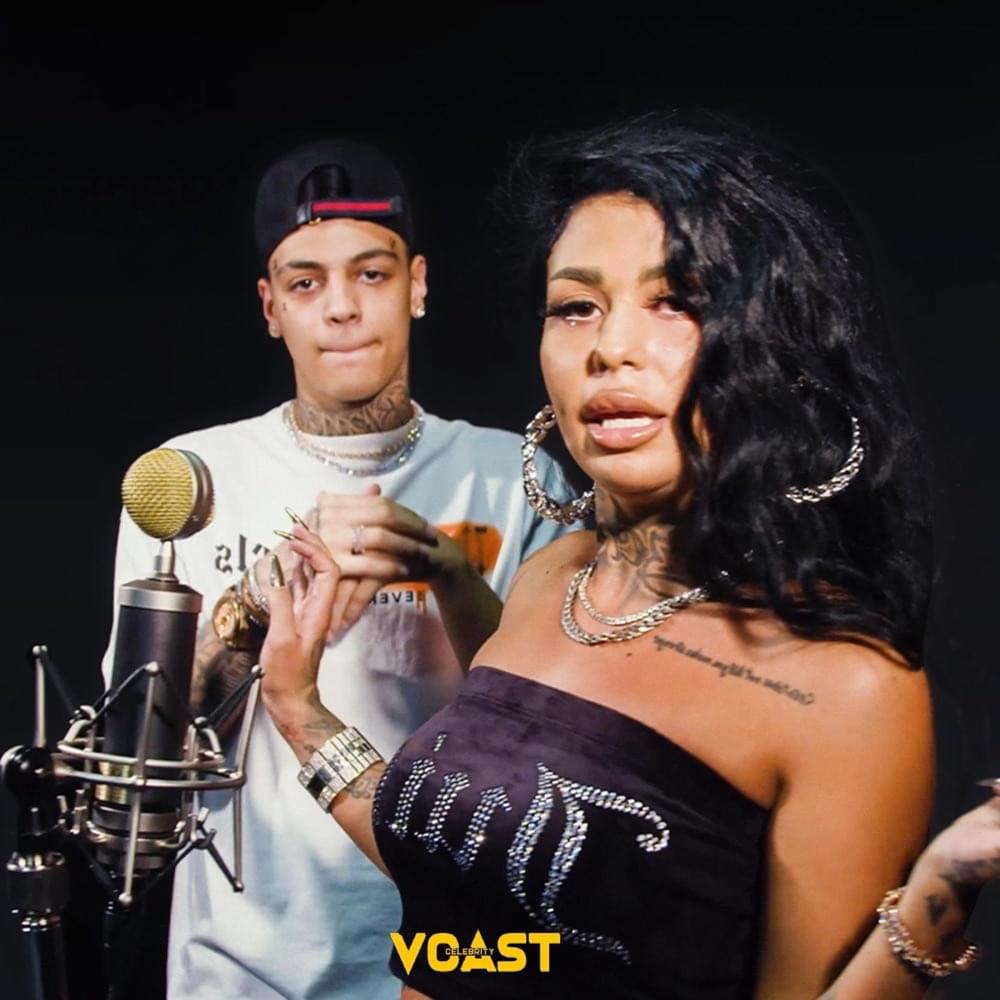 Album cover art for "Mami" by ​​vCast Celebrity