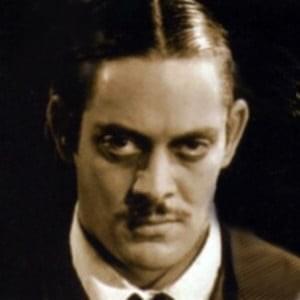 Photo of Raul Julia