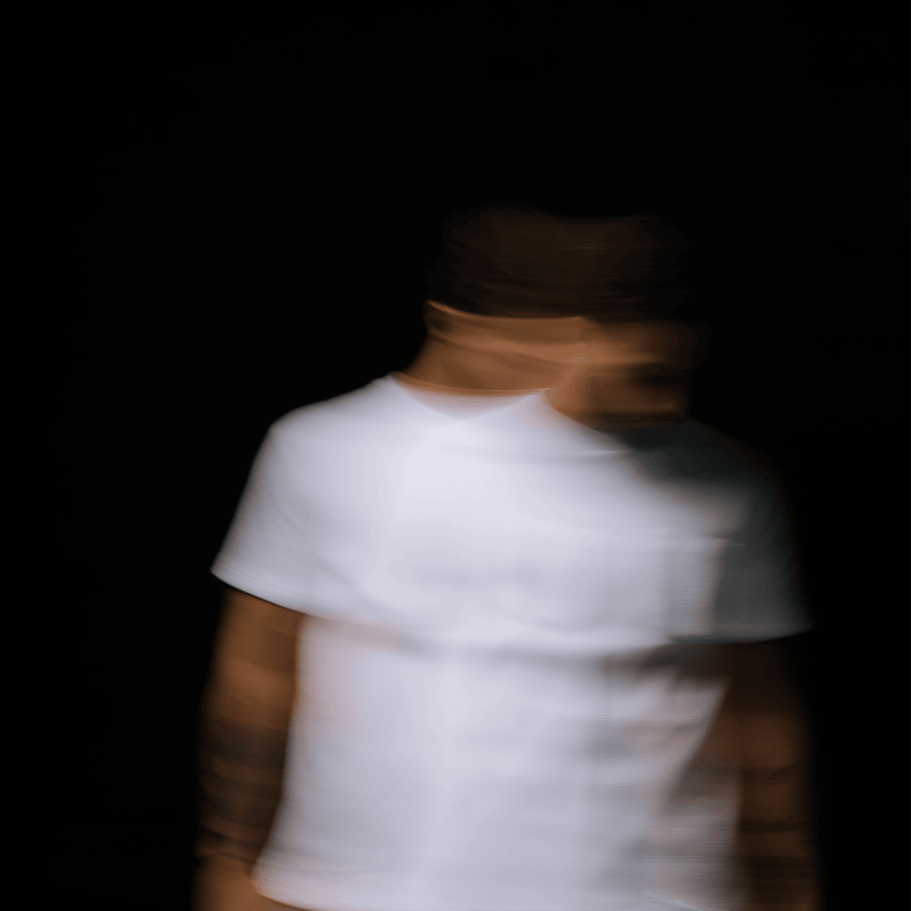 Album cover art for "Bevor du gehst" by Nimo