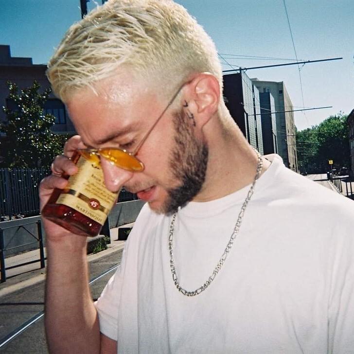 Cover image for 6ix (FRA)