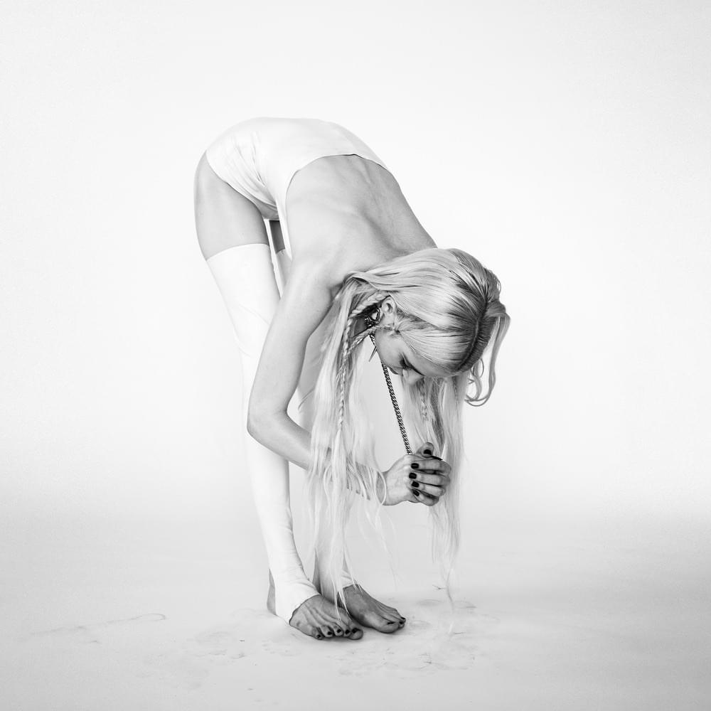 Album cover art for "All the Things She Said" by Poppy