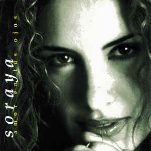 Album cover art for "Amor En Tus Ojos" by Soraya Lamilla Cuevas