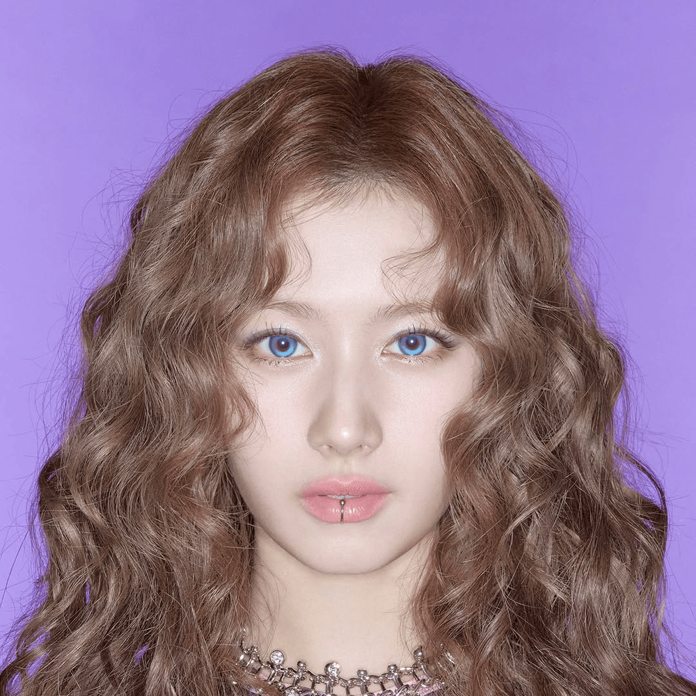 SANA (TWICE) Profile Picture Photo of SANA (TWICE)