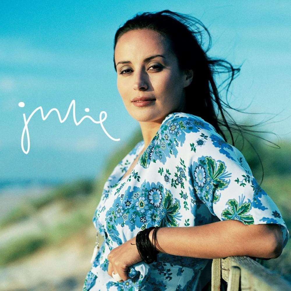 Cover image for Julie