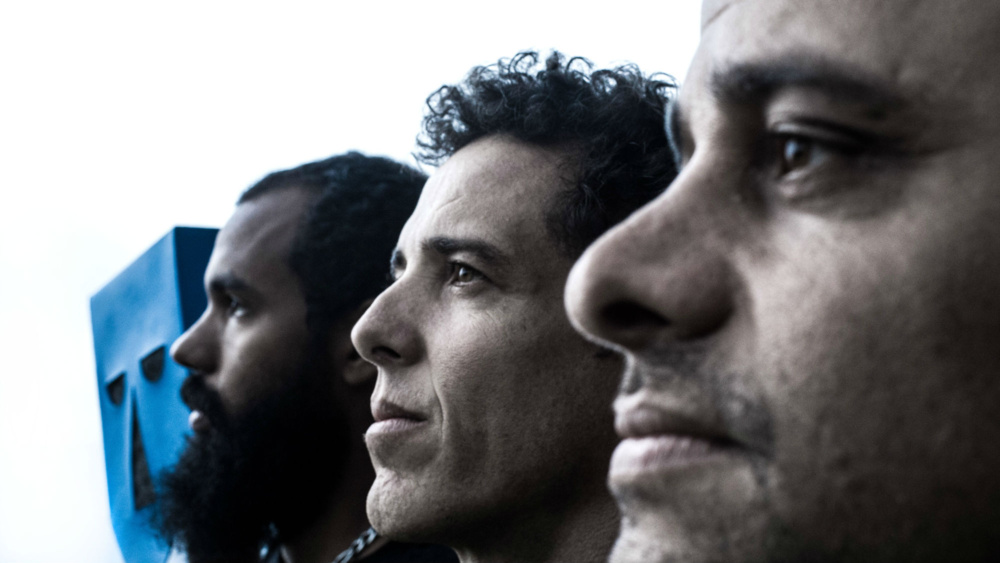 Album cover art for "5 Momentos Genius: BaianaSystem e os novos ares musicais da Bahia" by Genius Brasil