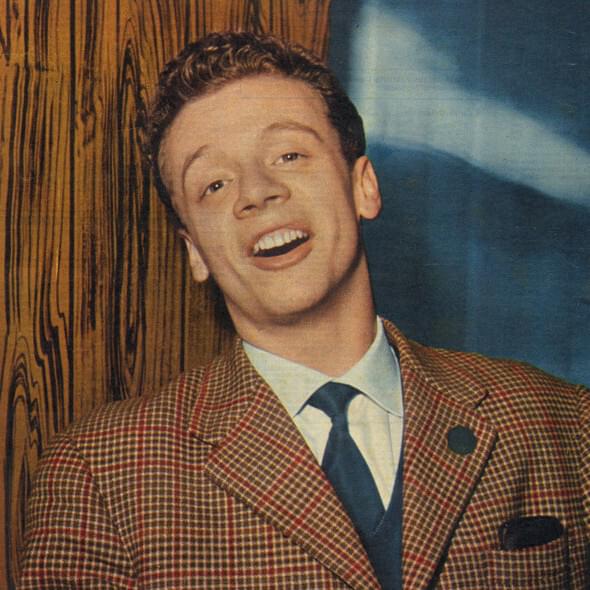 Photo of Johnny Dorelli