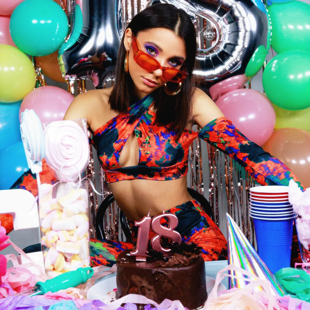 Cover image for 18