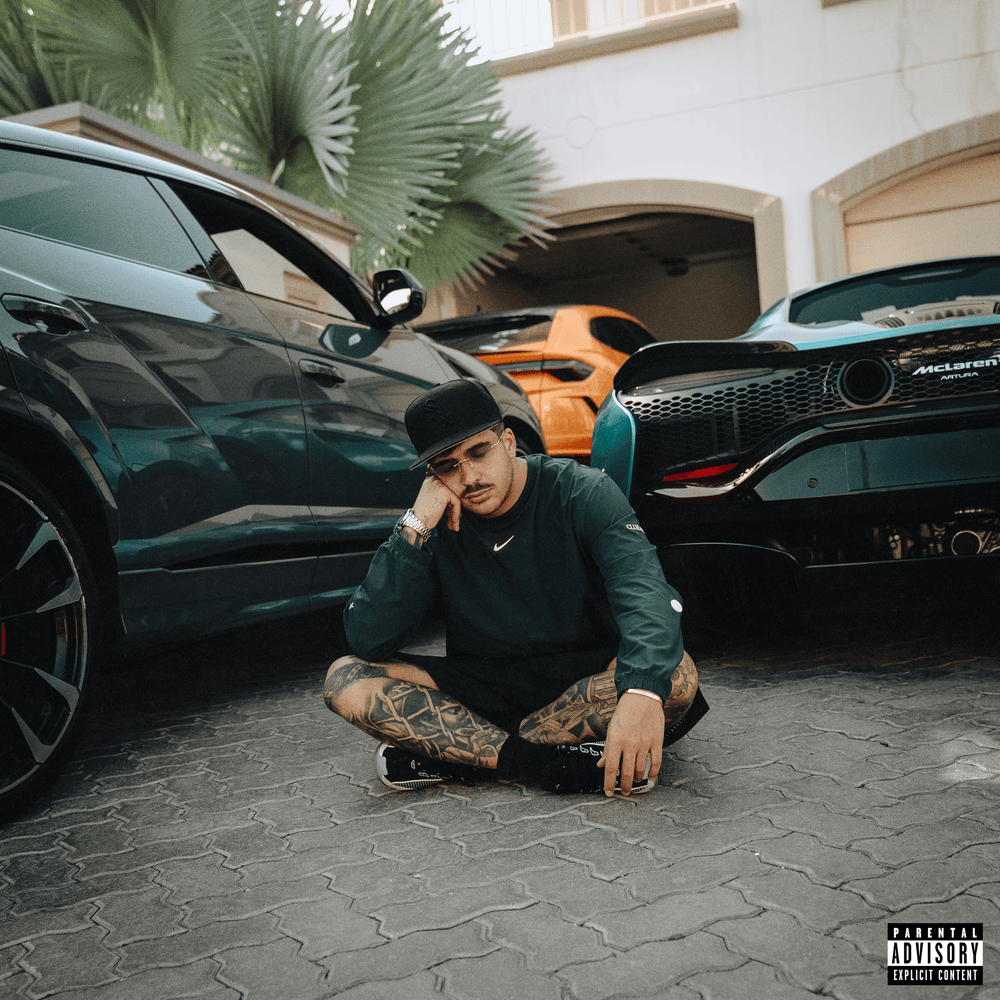 Album cover art for "EL PIBE DE ORO" by Geolier