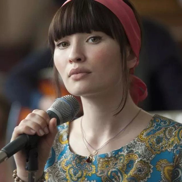 Photo of Emily Browning