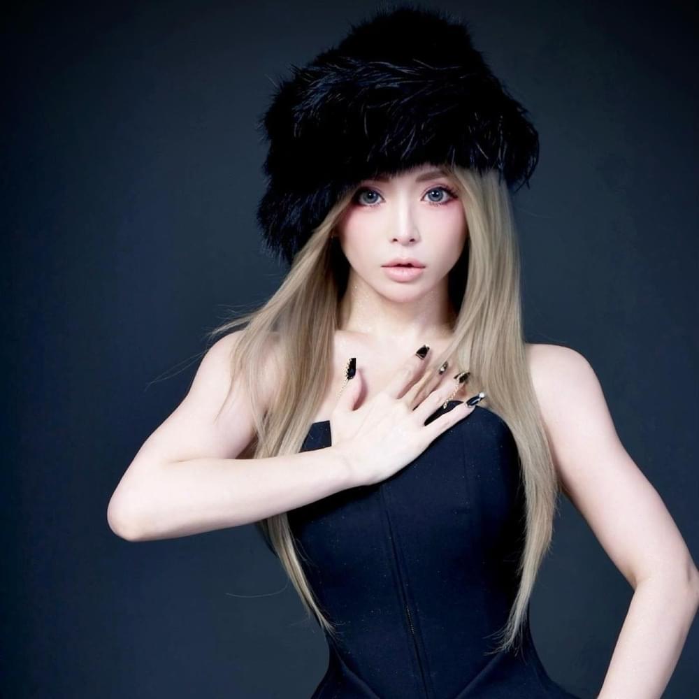 Photo of 浜崎あゆみ (Ayumi Hamasaki)
