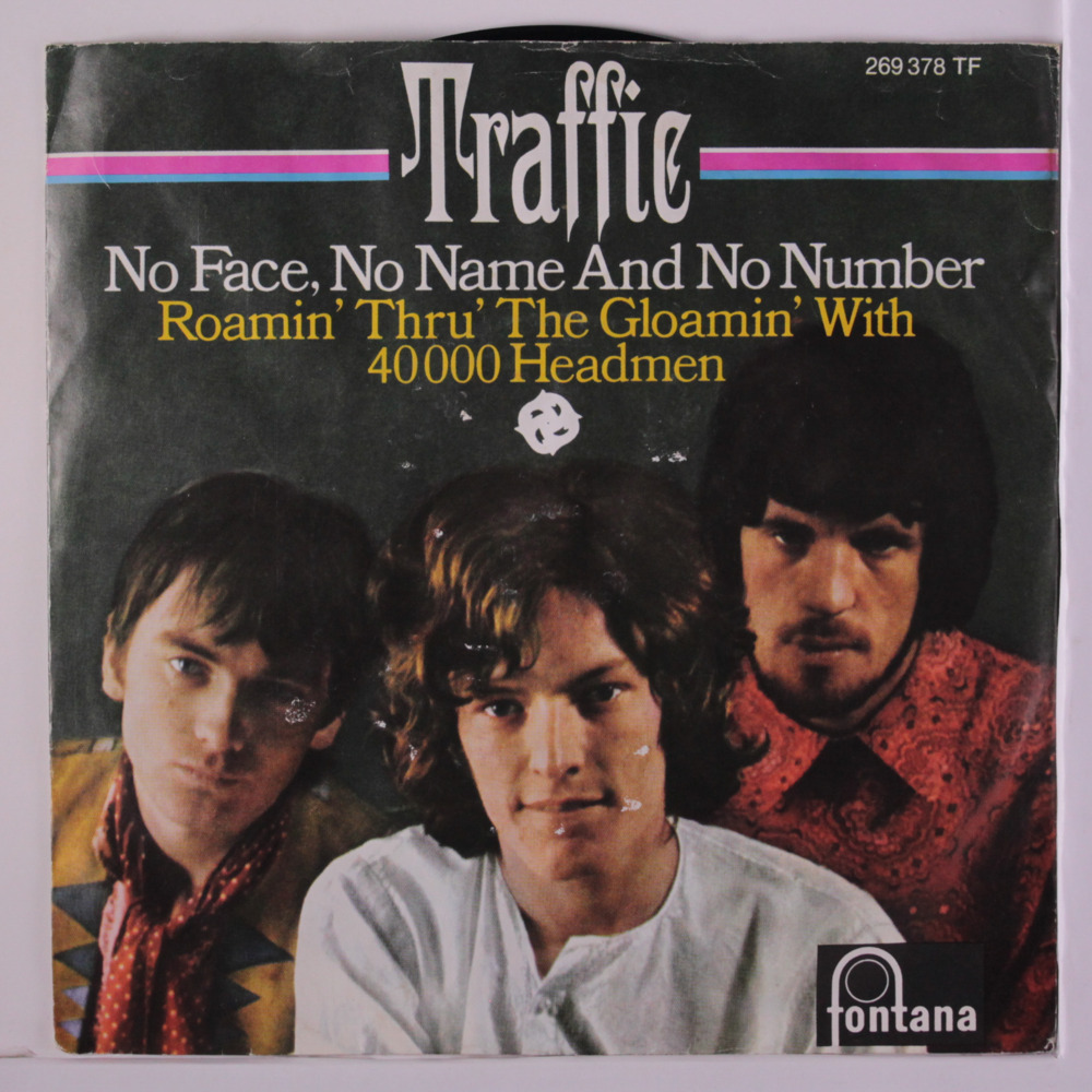 Album cover art for "Roamin Thro’ the Gloamin’ with 40,000 Headmen" by Traffic