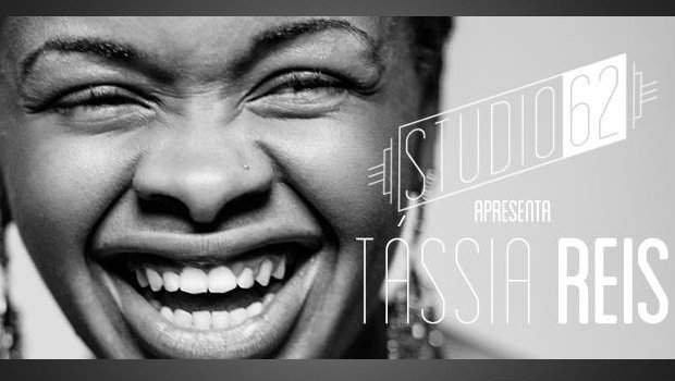 Album cover art for "Bêbada de Feriado" by Tássia Reis