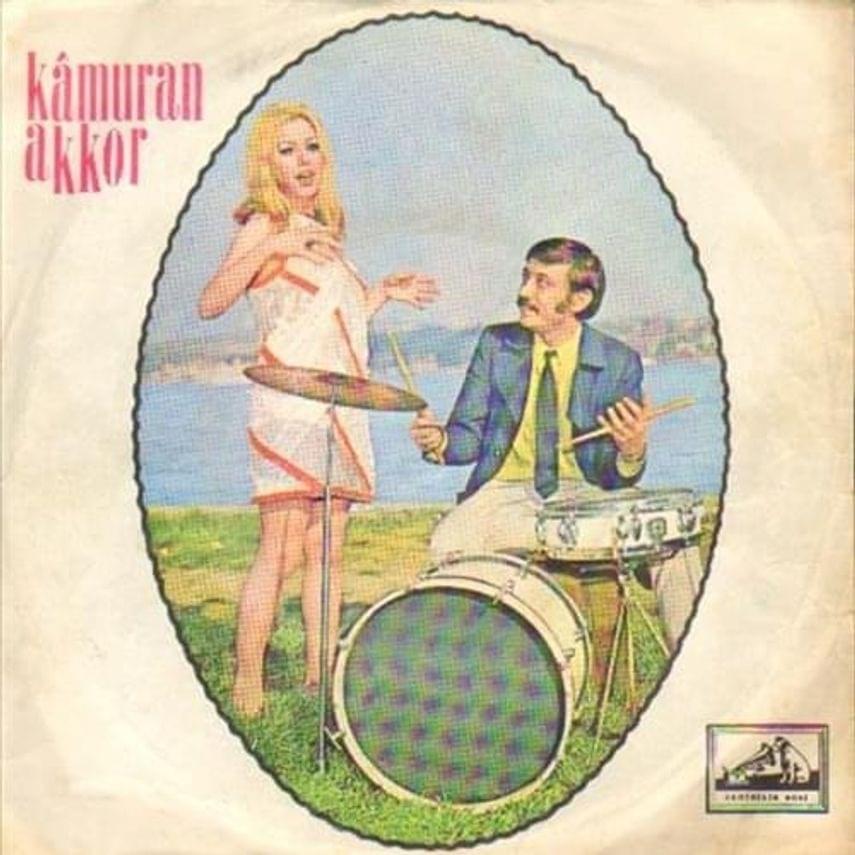 Album cover art for "Reyhan" by Kamuran Akkor