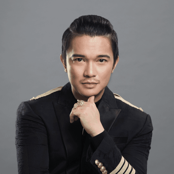 Cover image for Jonathan Manalo