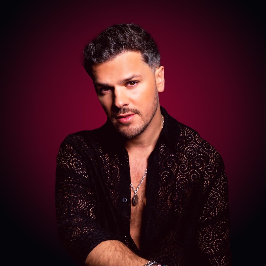 Photo of Mickael Carreira