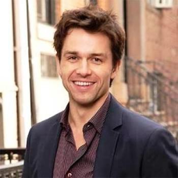 Photo of Julian Ovenden