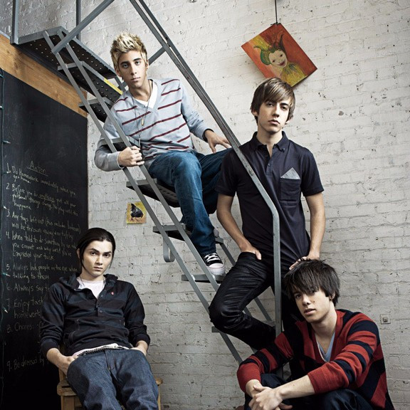 Cover image for NLT