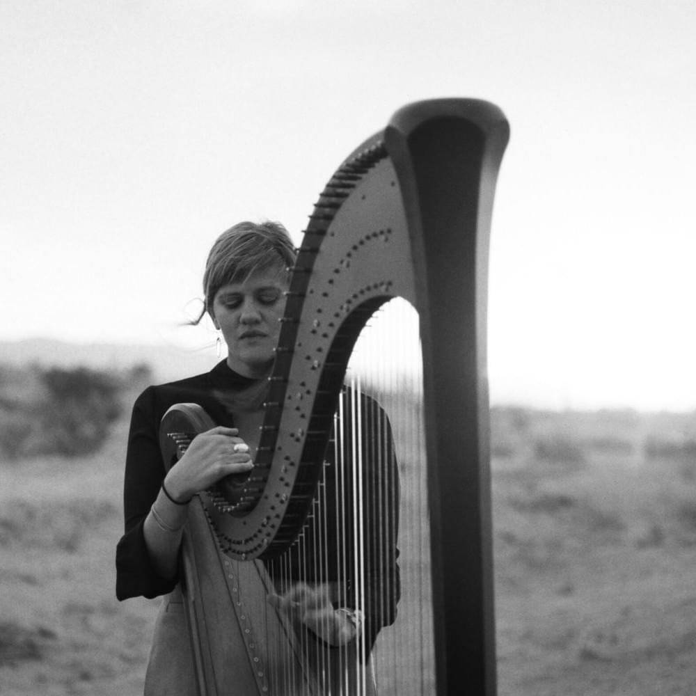 Photo of Mary Lattimore