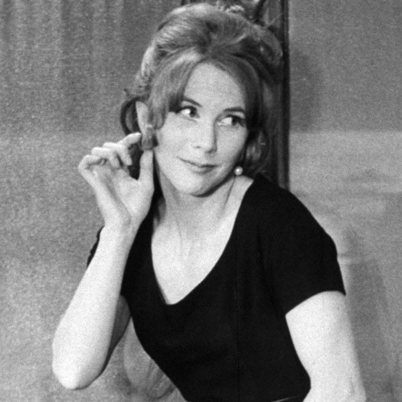 Julie Harris Profile Picture Photo of Julie Harris
