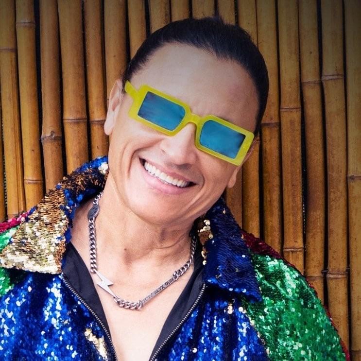 Elvis Crespo Profile Picture Photo of Elvis Crespo