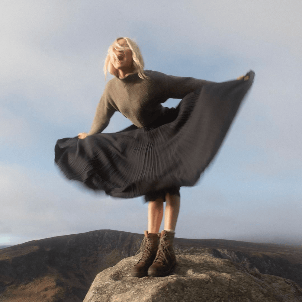 Album cover art for "Anger" by Nina Nesbitt