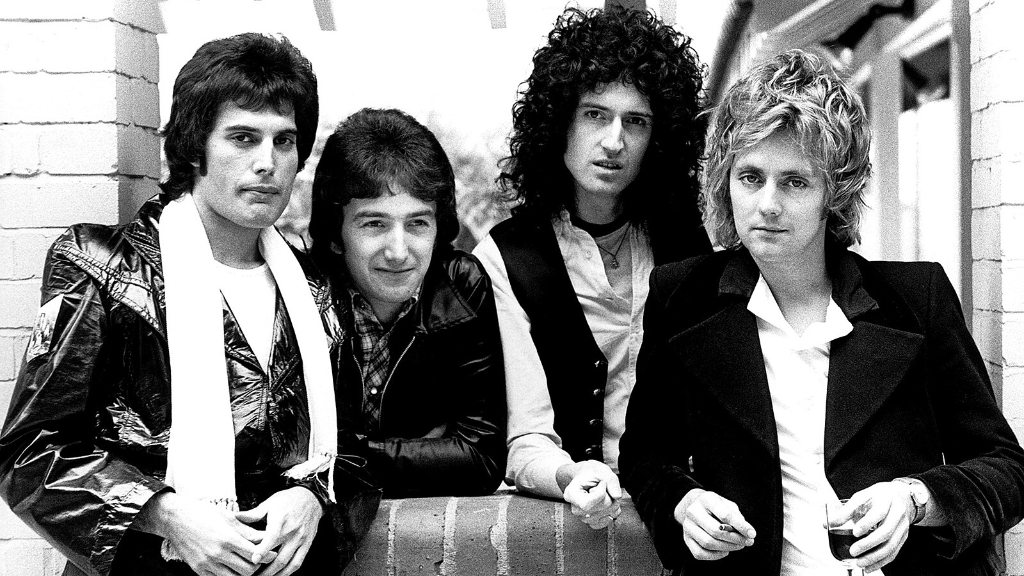 A Christmas Miracle for Queen Fans: Brian May Unveils Never-Before-Heard 1974  Gem